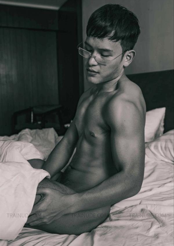 I-AM-MAGAZINE-Issue2.2--I-AM-WIREPULLER-Anawin-ebook